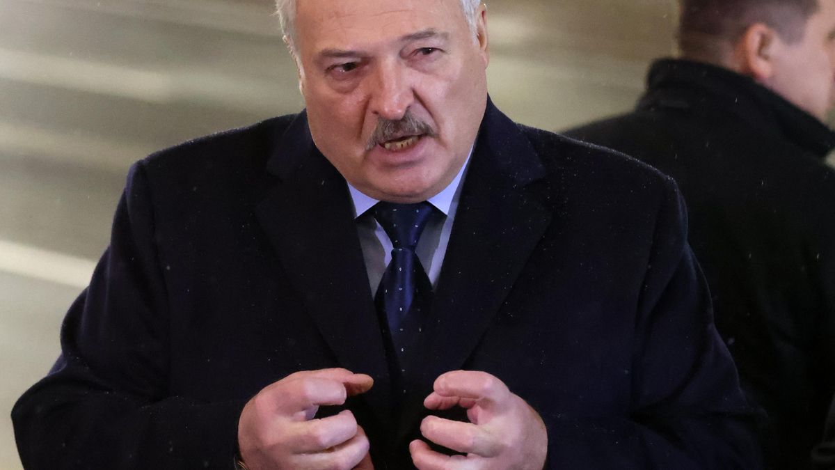 „Začíná se mluvit o tom, že podvádíme,“ obává se Lukašenko